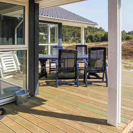 3 Bedroom Pet Friendly In Holiday home *