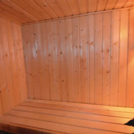 3 Bedroom Pet Friendly In *