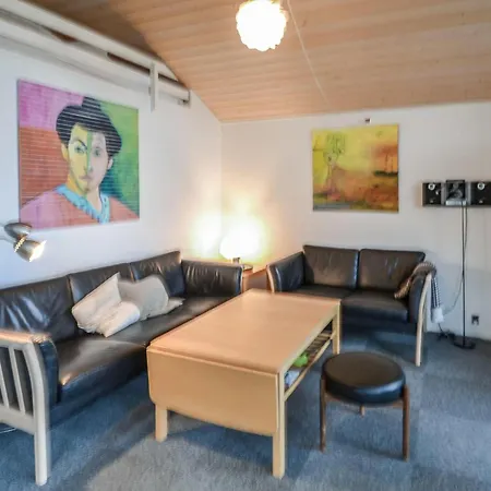 3 Bedroom Pet Friendly In