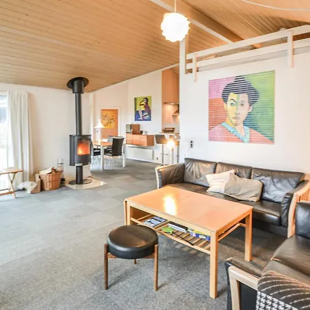 Holiday home 3 Bedroom Pet Friendly In Ebeltoft